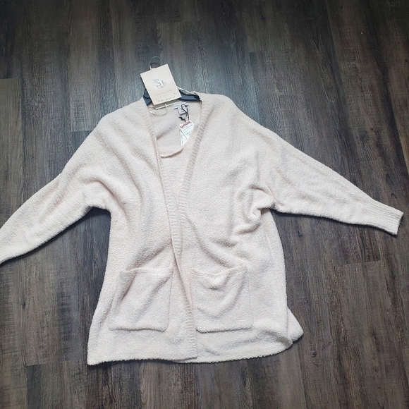 Sweaters - Cardigan